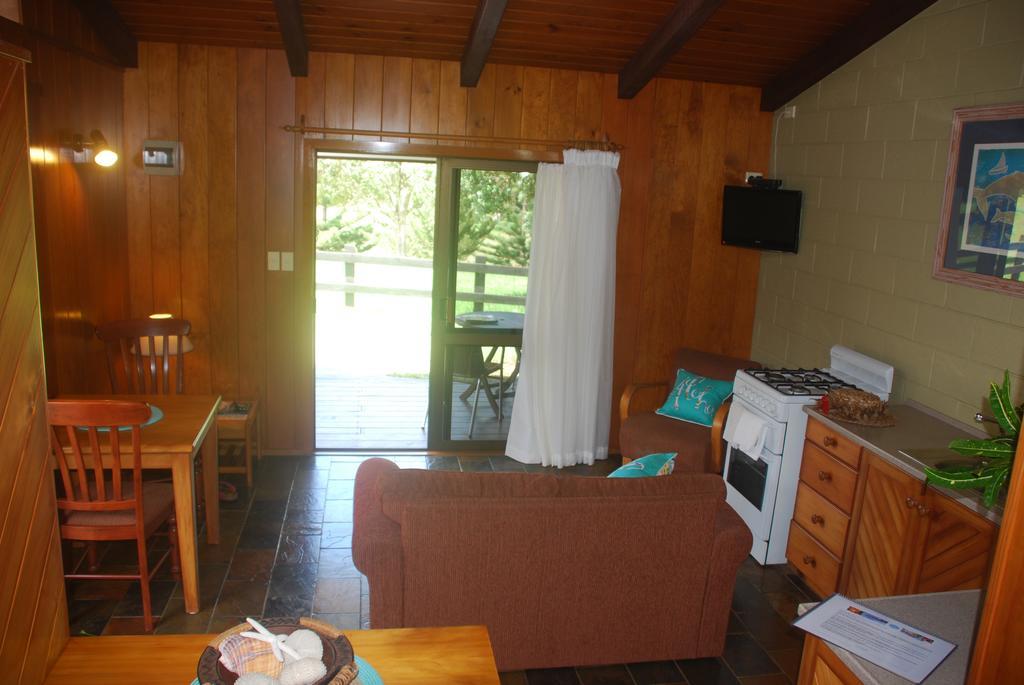 Coast Norfolk Island Apartamento Burnt Pine Quarto foto